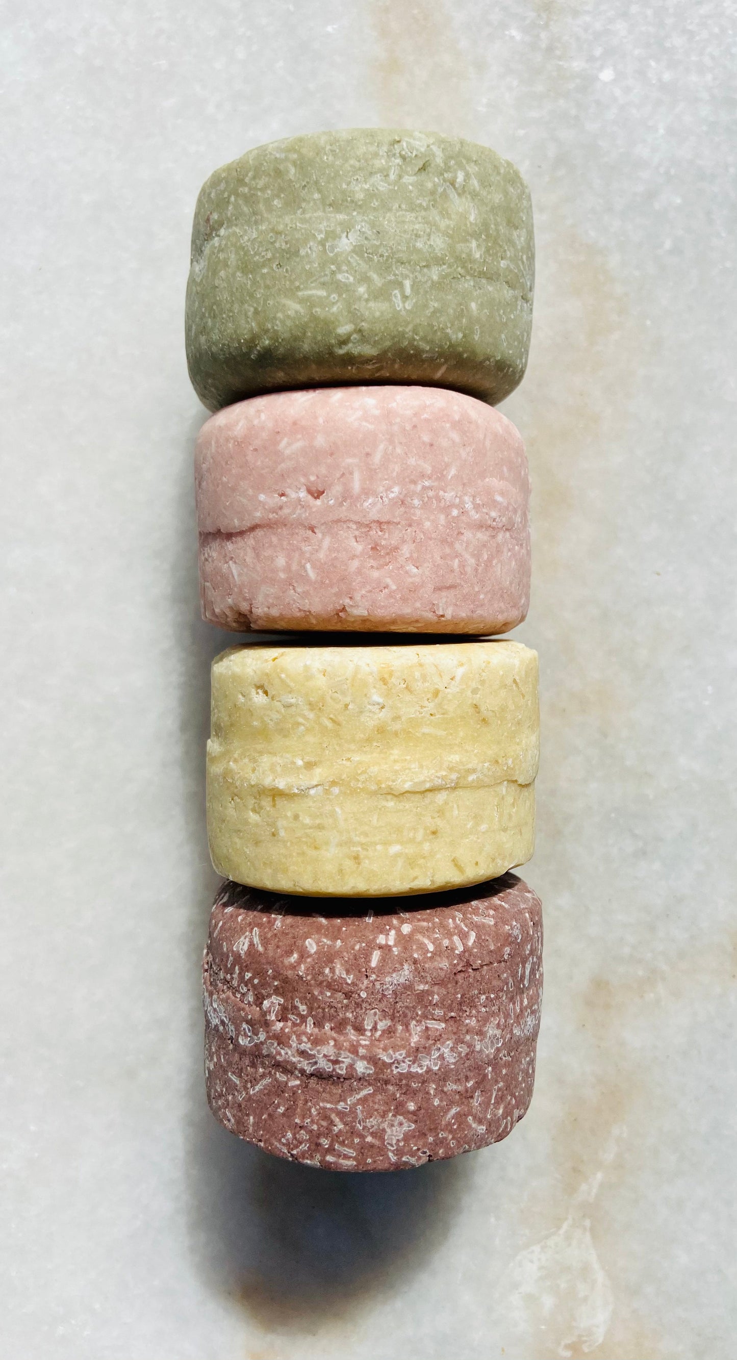 Solid Shampoo bar - Juniper berry, Passion fruit & Pink Grapefruit