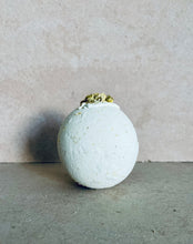 Load image into Gallery viewer, Buttermilk + Chamomile Bath bomb
