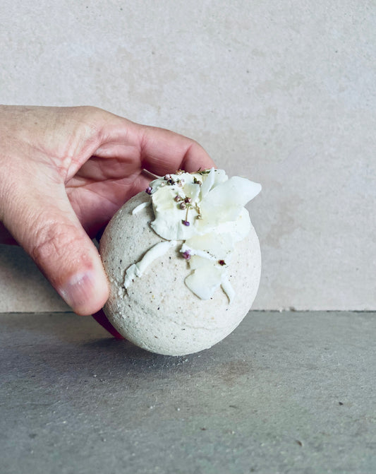 Coconut + Vanilla Bath Bomb